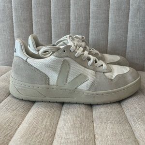 Beige and Grey Veja- Good condition